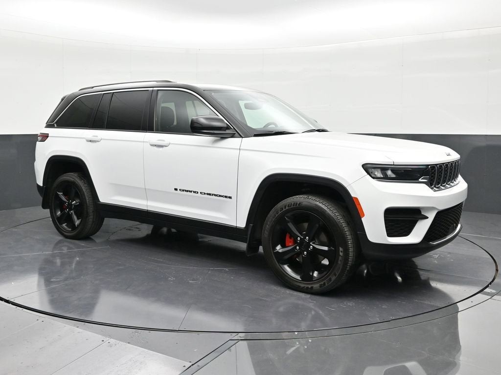 2023 Jeep Grand Cherokee Laredo