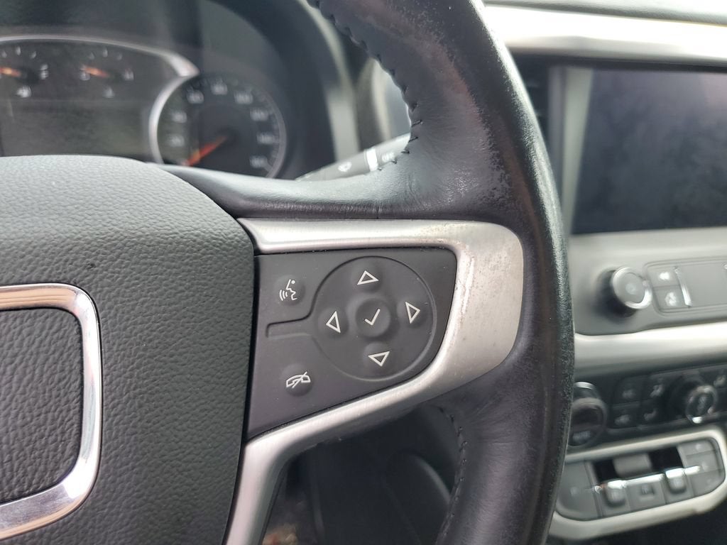 2022 GMC Acadia SLT