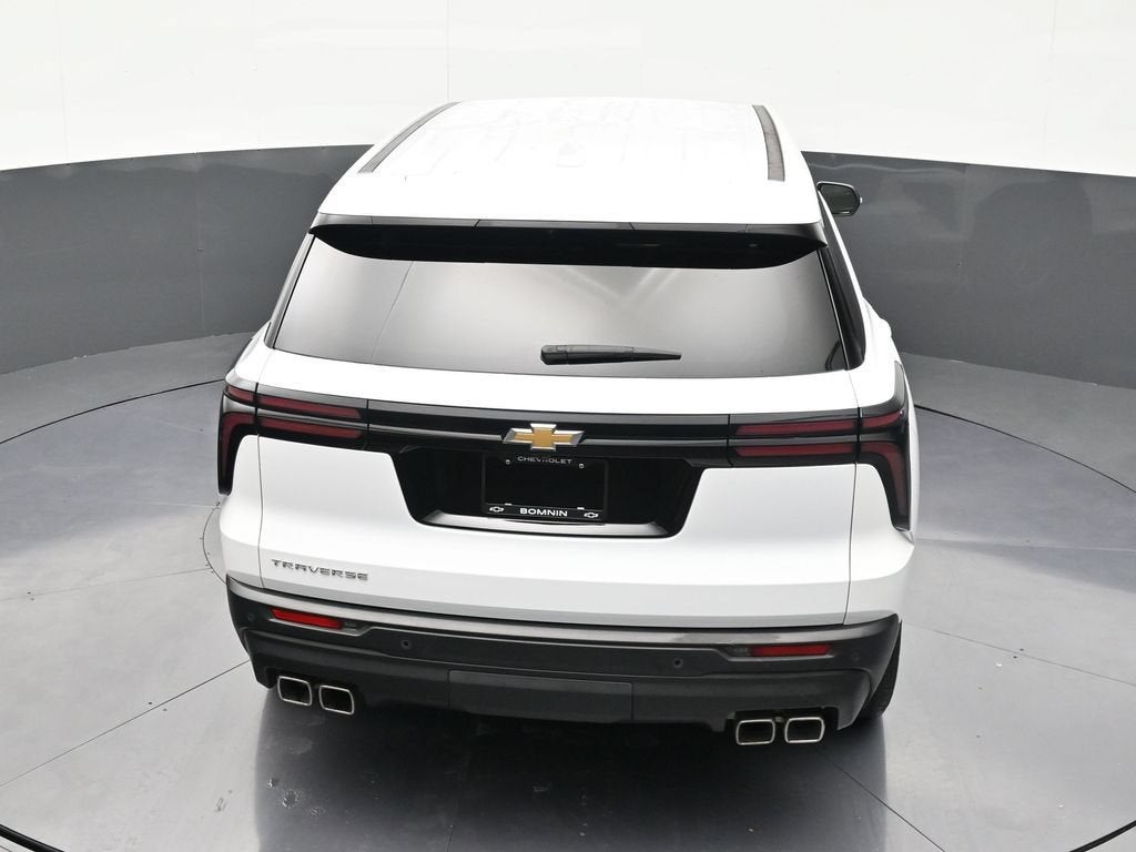 2024 Chevrolet Traverse LS
