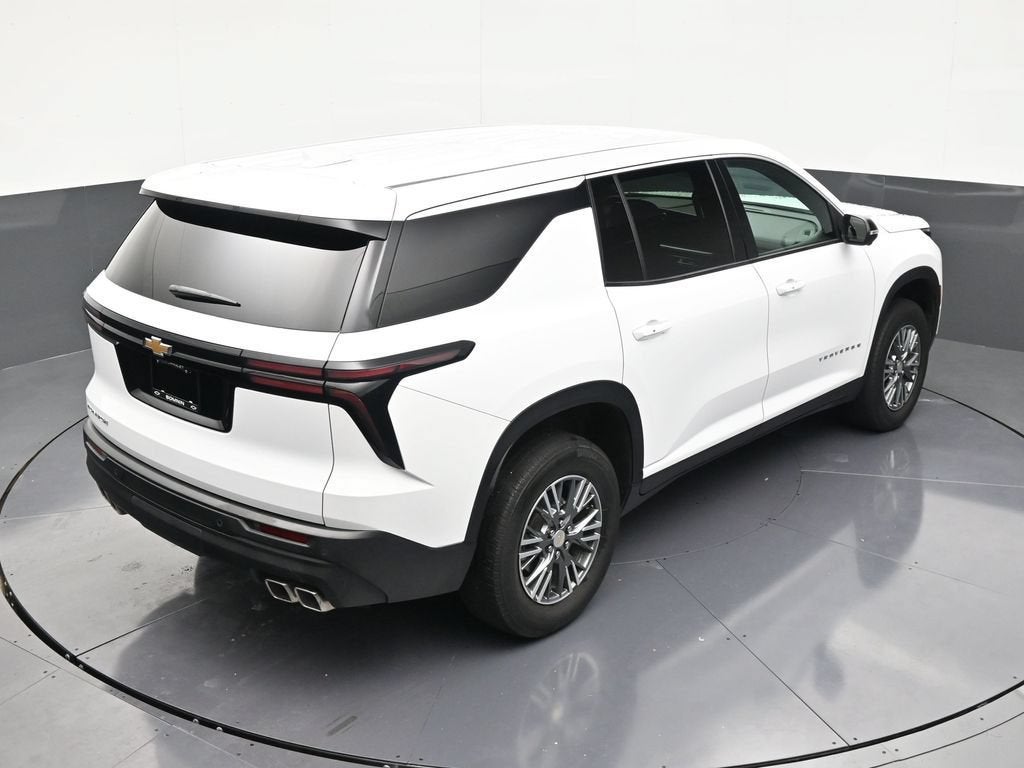 2024 Chevrolet Traverse LS