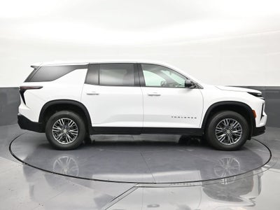 2024 Chevrolet Traverse LS