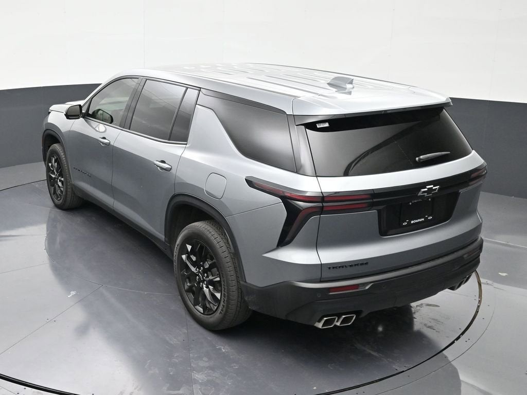2024 Chevrolet Traverse LS