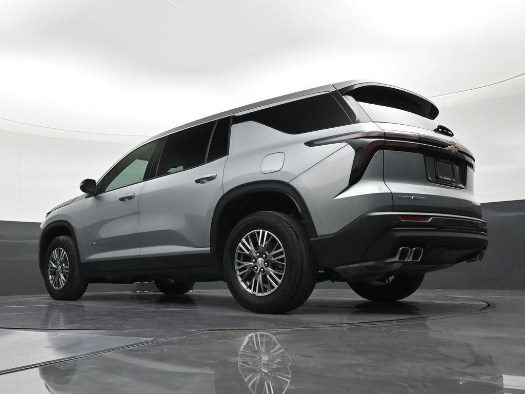 2024 Chevrolet Traverse LS