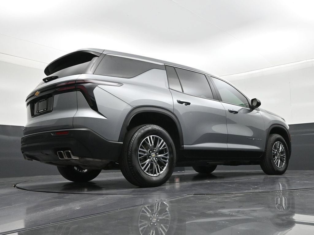 2024 Chevrolet Traverse LS