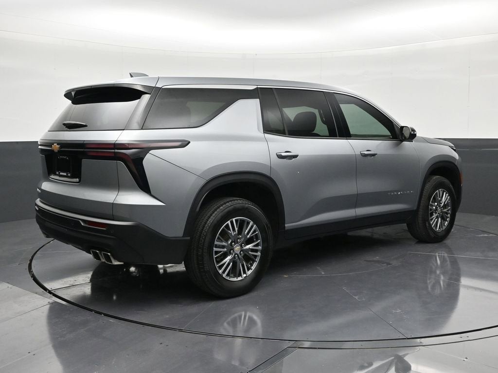 2024 Chevrolet Traverse LS