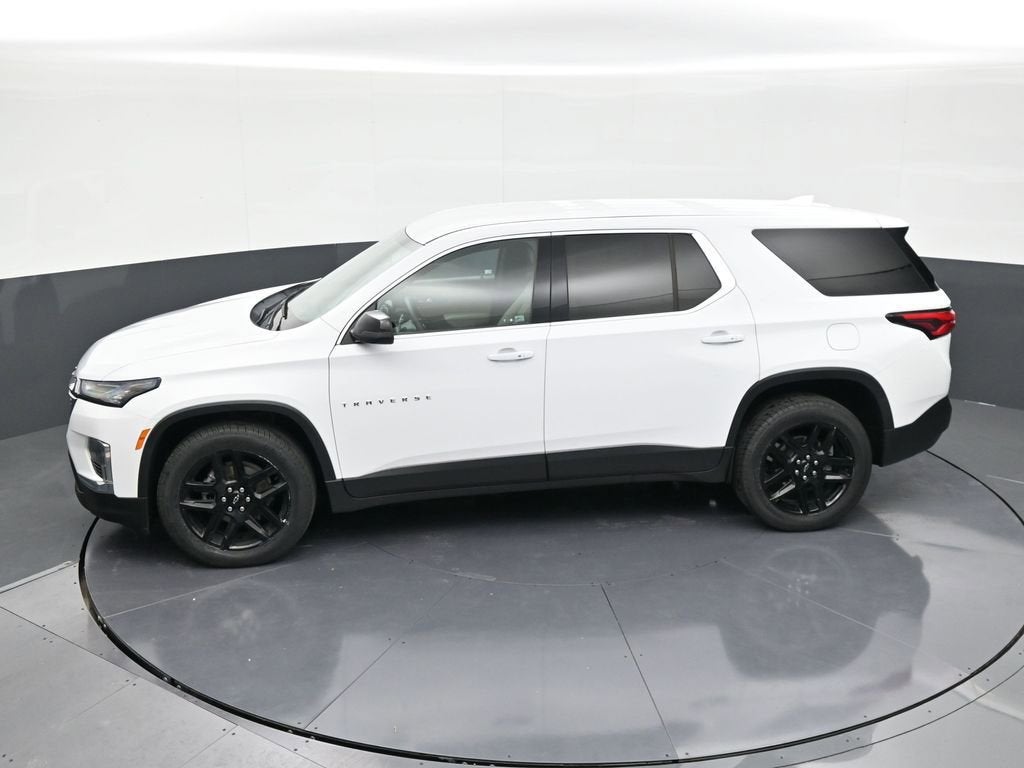 2022 Chevrolet Traverse LS