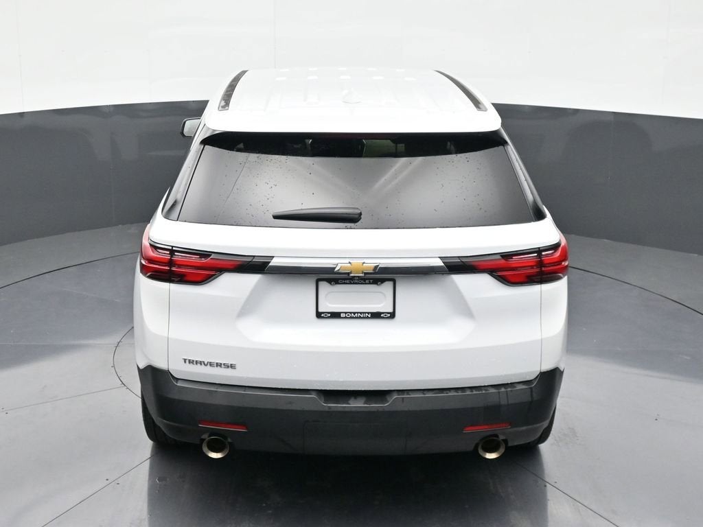 2022 Chevrolet Traverse LS