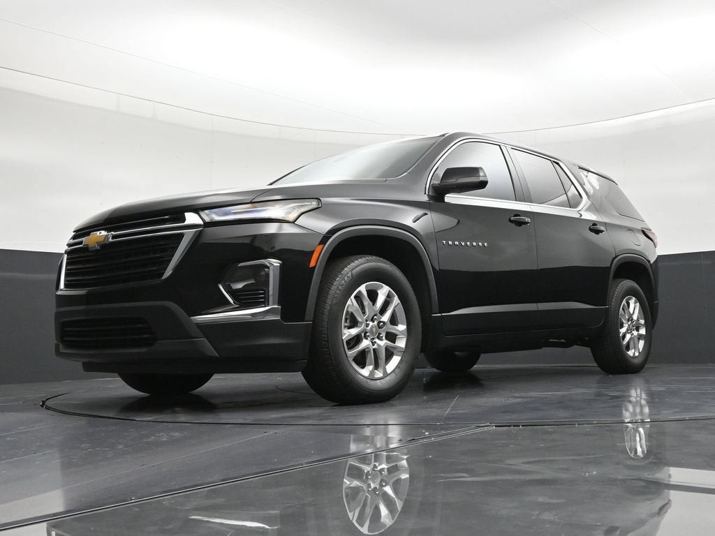 2023 Chevrolet Traverse LS
