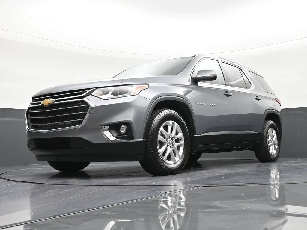 2021 Chevrolet Traverse LT Cloth