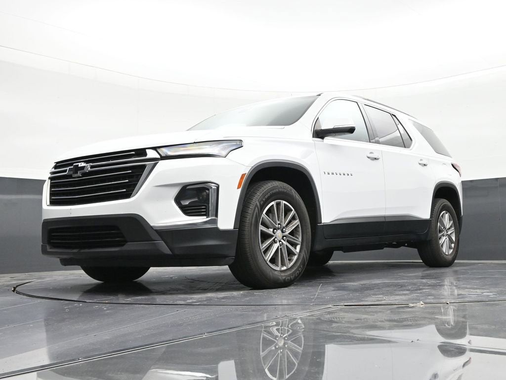 2022 Chevrolet Traverse LT Leather