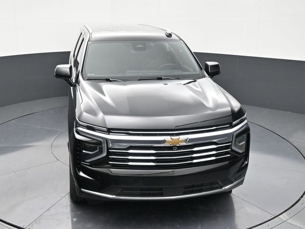 2025 Chevrolet Suburban LT