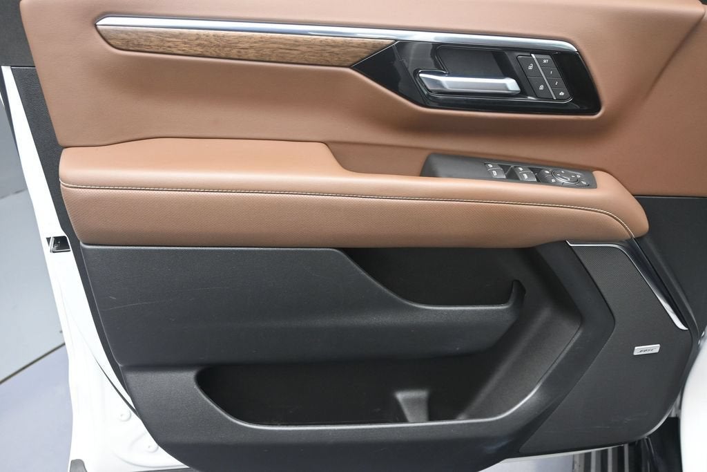 2025 Chevrolet Suburban High Country