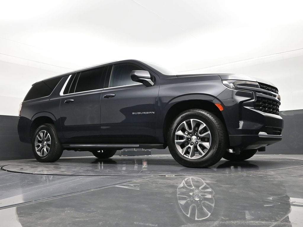 2023 Chevrolet Suburban LS