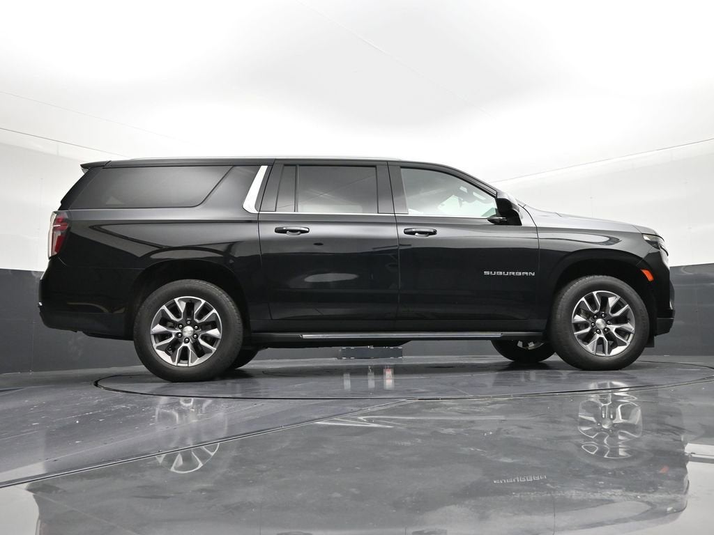 2022 Chevrolet Suburban LS