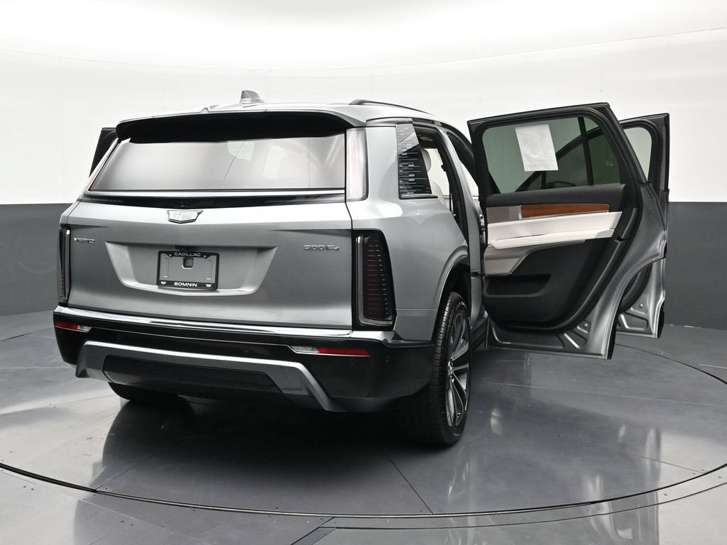2026 Cadillac VISTIQ Sport