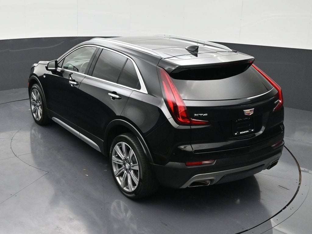 2023 Cadillac XT4 FWD Premium Luxury