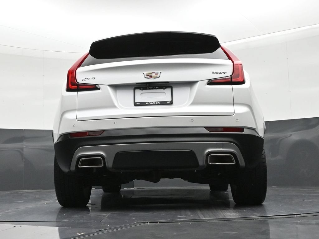 2023 Cadillac XT4 FWD Premium Luxury