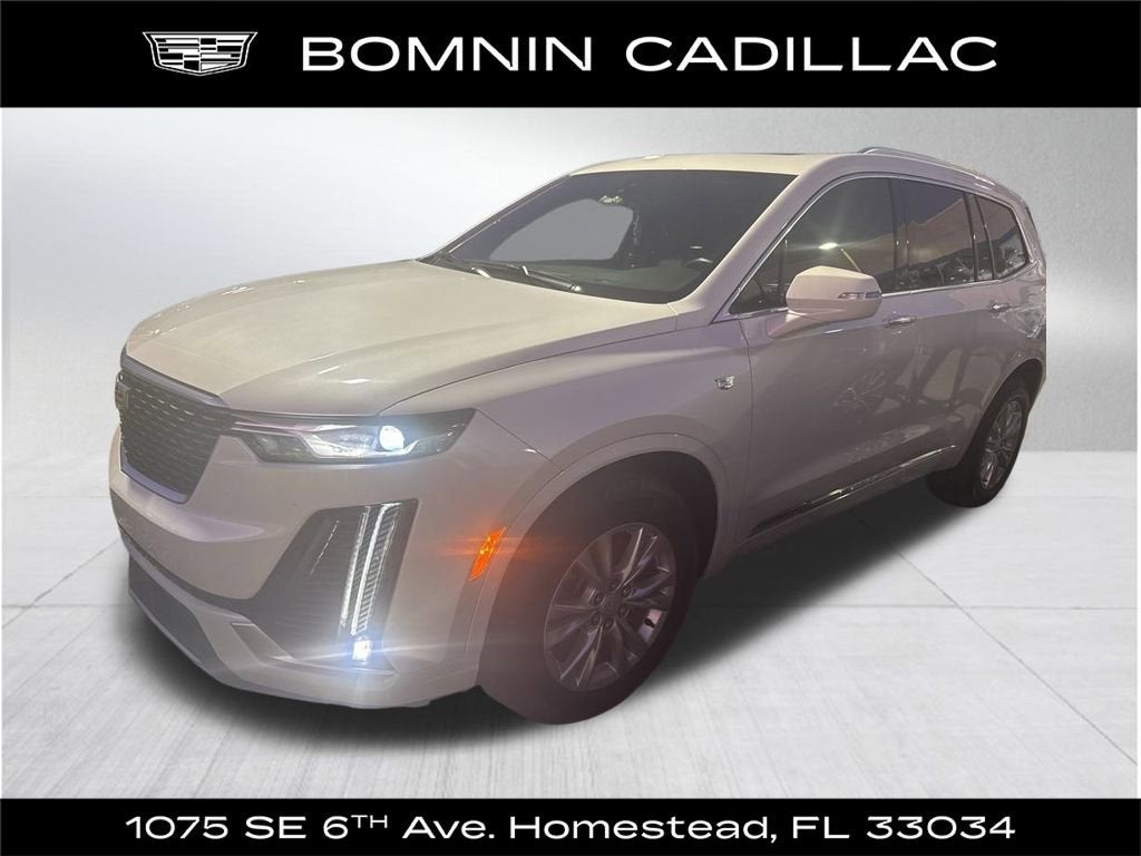 2025 Cadillac XT6 Luxury