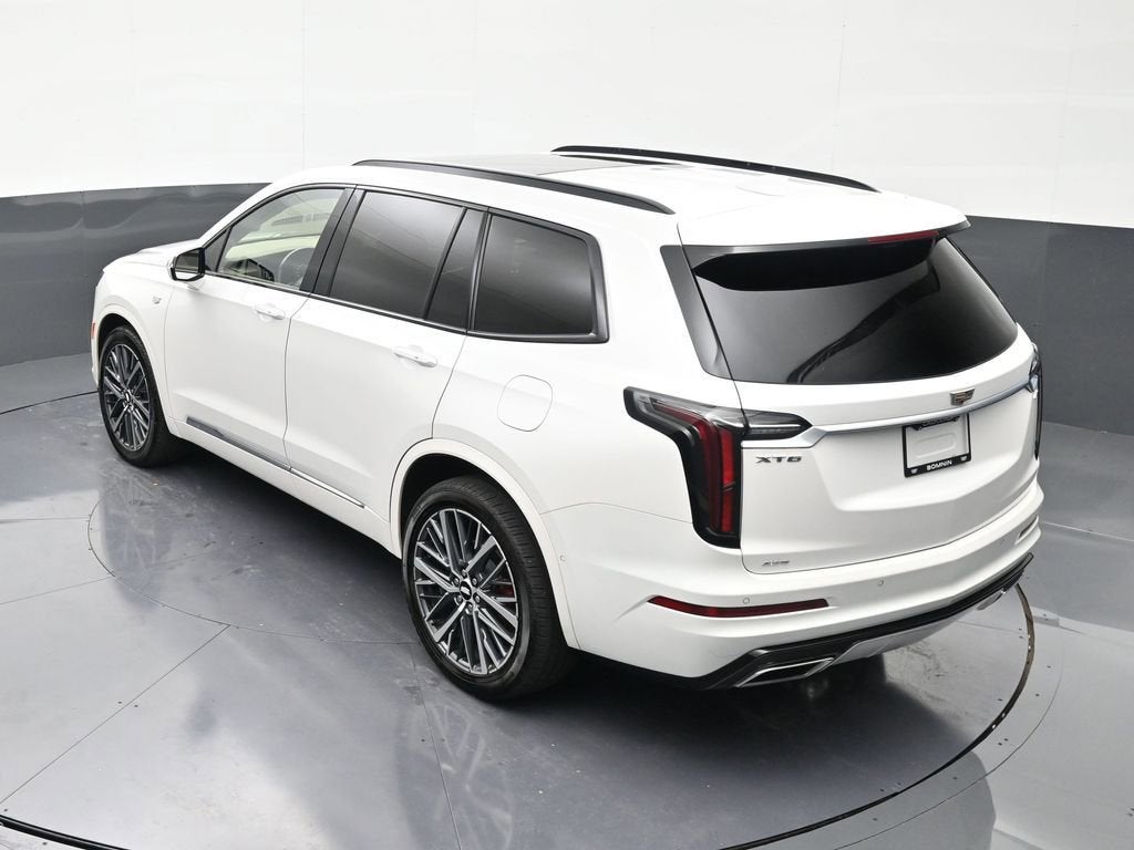 2022 Cadillac XT6 Sport