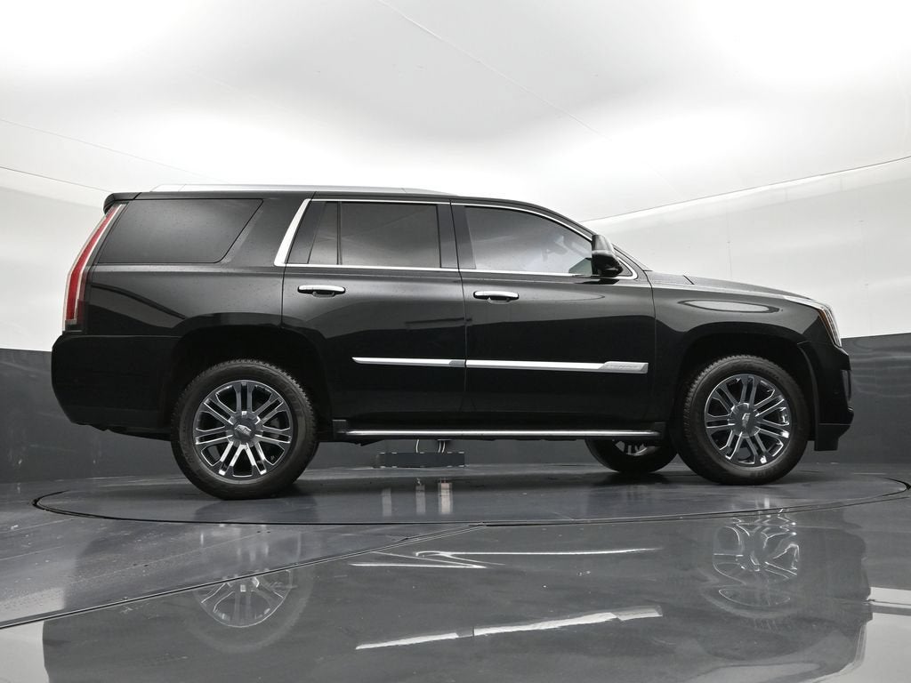 2019 Cadillac Escalade Standard