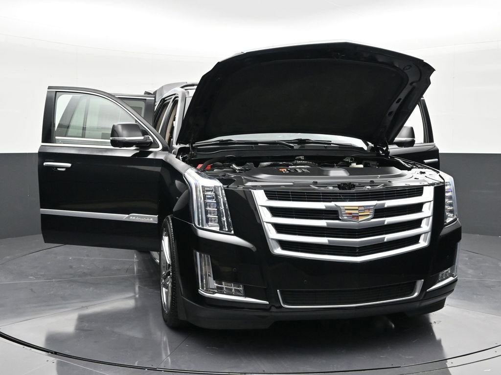 2016 Cadillac Escalade Luxury Collection