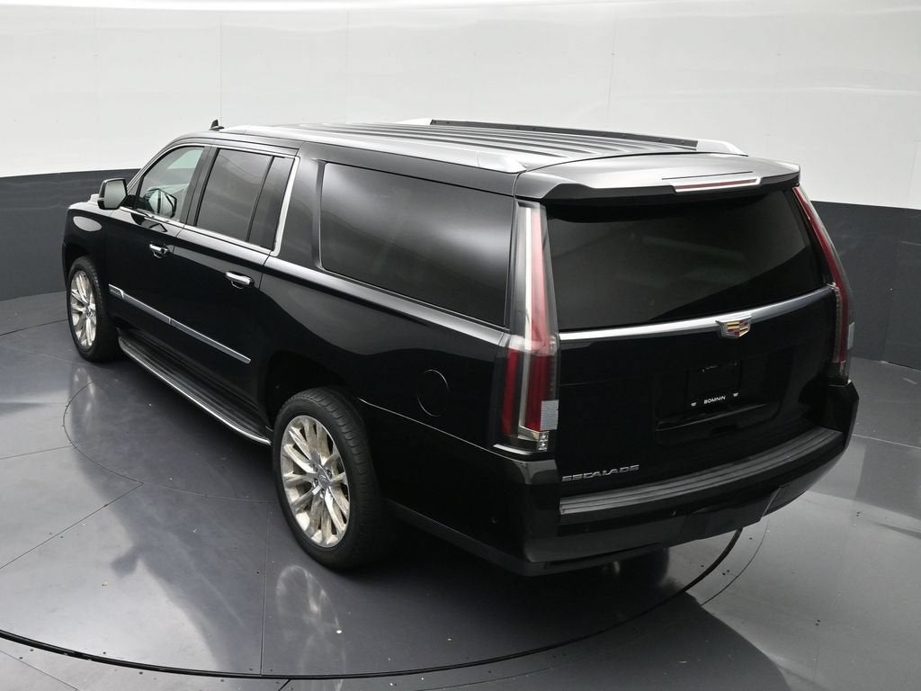 2018 Cadillac Escalade ESV Luxury