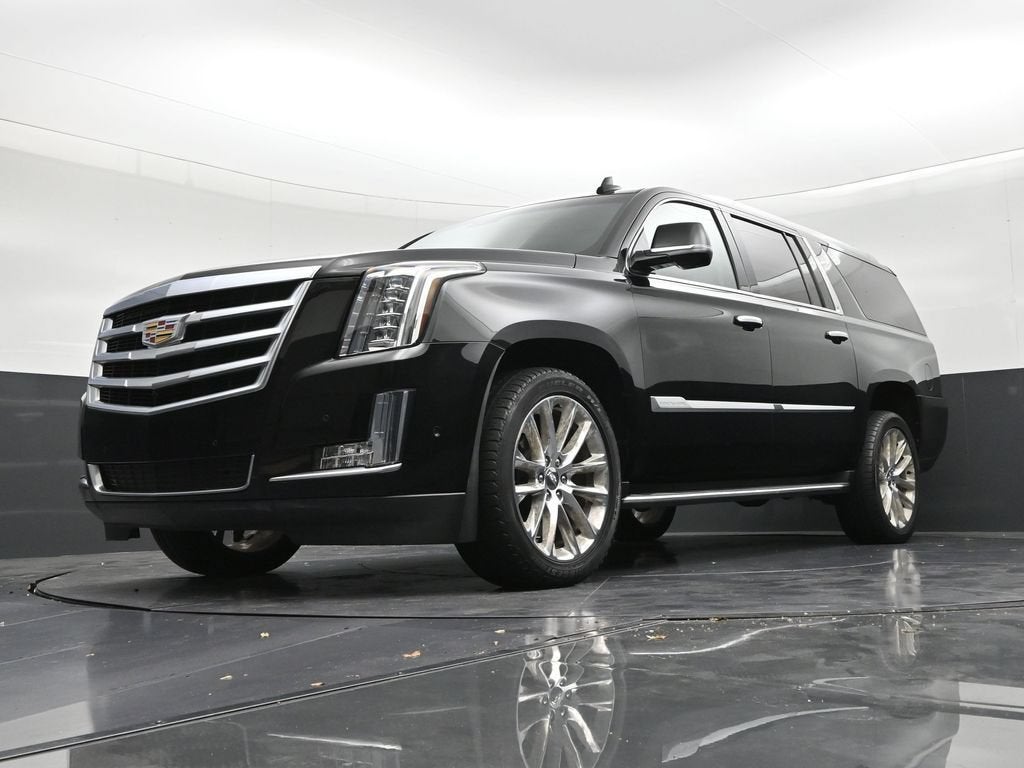 2018 Cadillac Escalade ESV Luxury