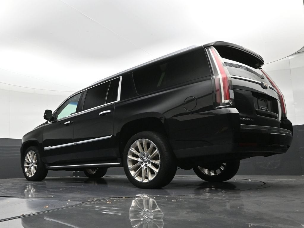 2018 Cadillac Escalade ESV Luxury