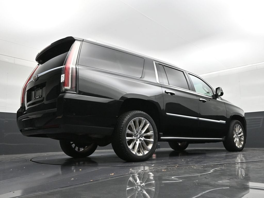2018 Cadillac Escalade ESV Luxury