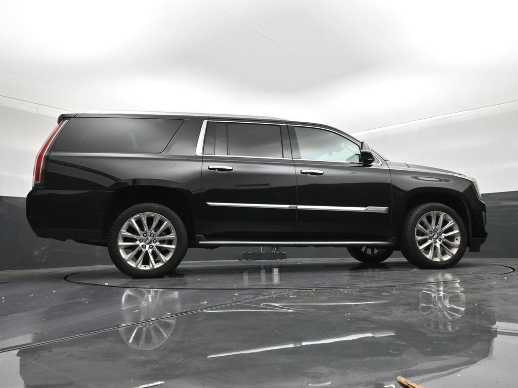 2018 Cadillac Escalade ESV Luxury