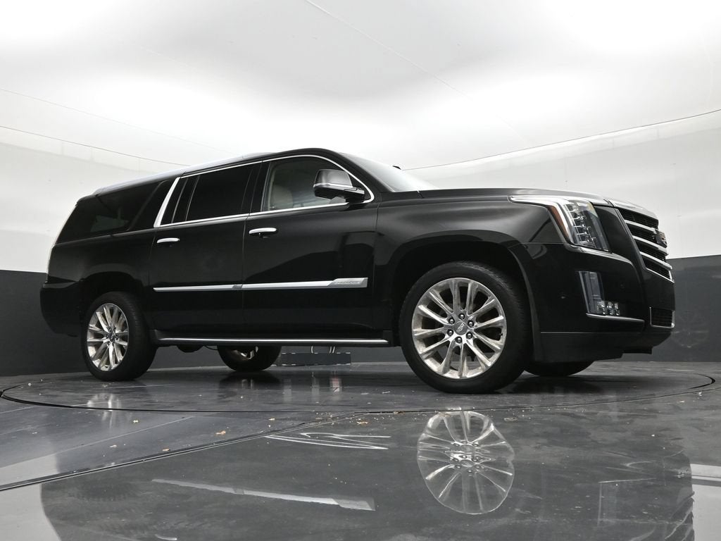 2018 Cadillac Escalade ESV Luxury