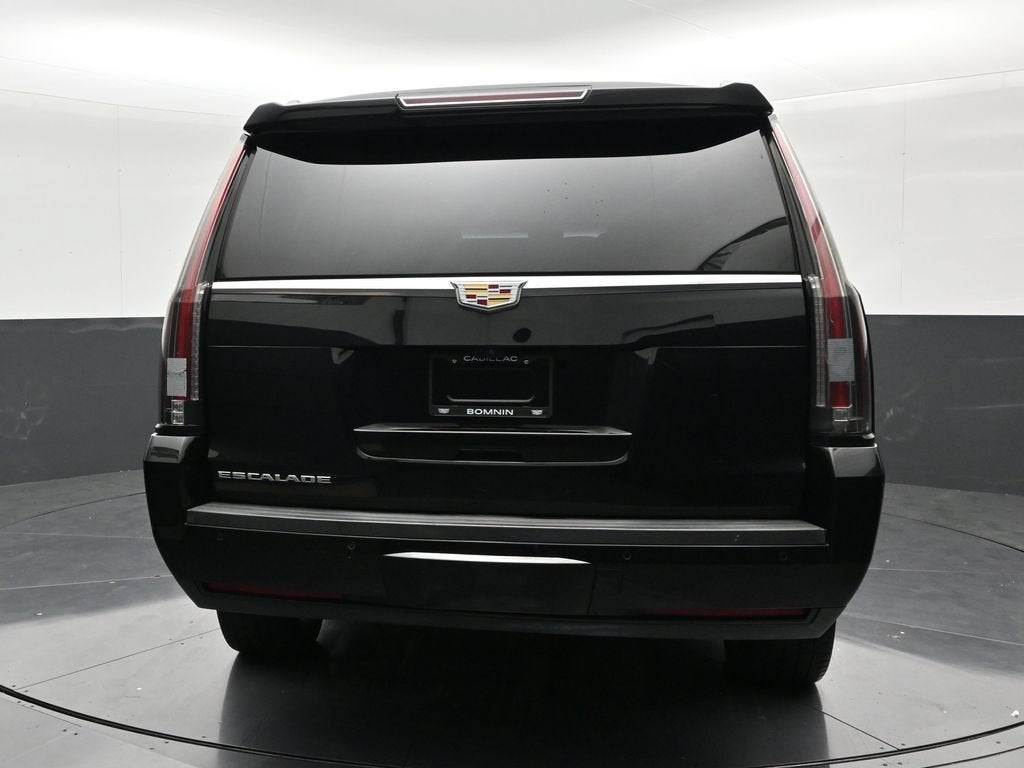 2018 Cadillac Escalade ESV Luxury