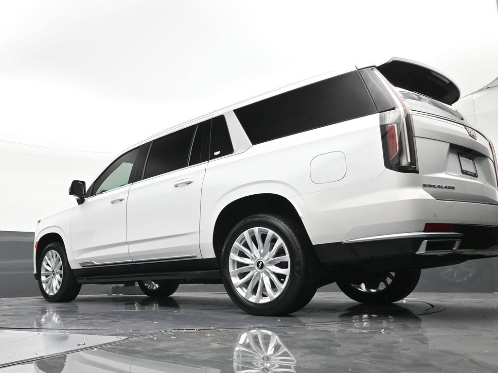 2024 Cadillac Escalade ESV Luxury