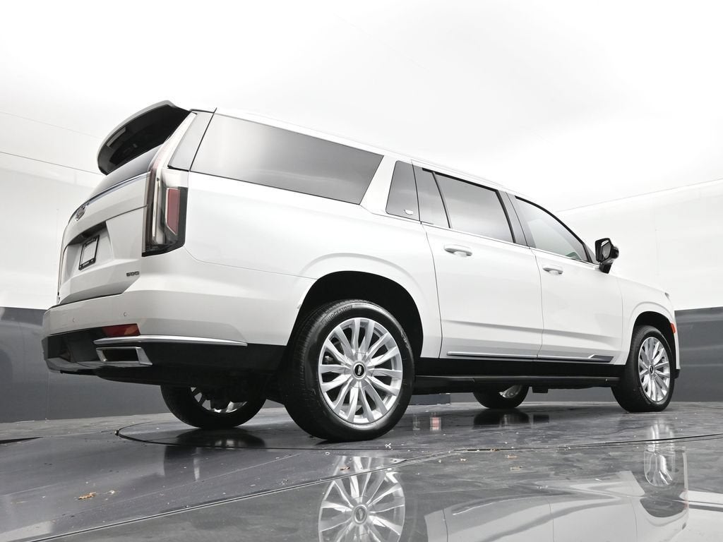 2024 Cadillac Escalade ESV Luxury