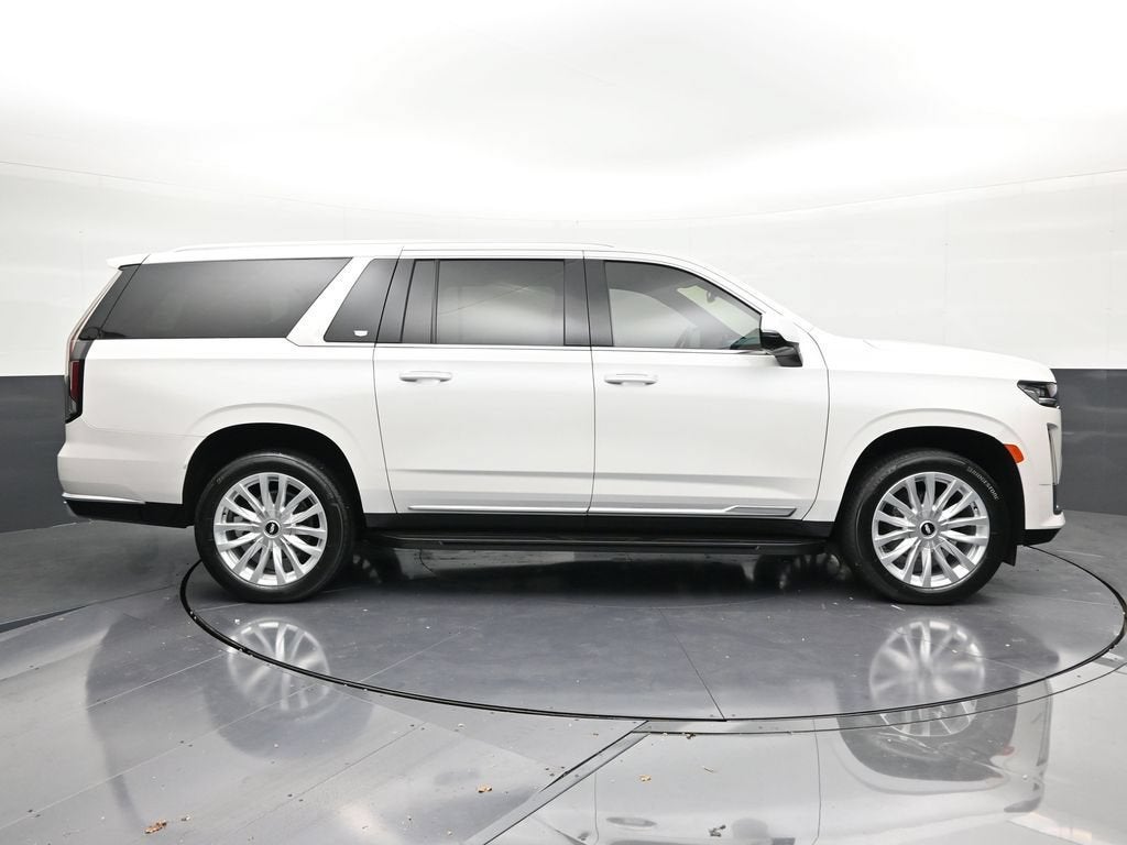 2024 Cadillac Escalade ESV Luxury