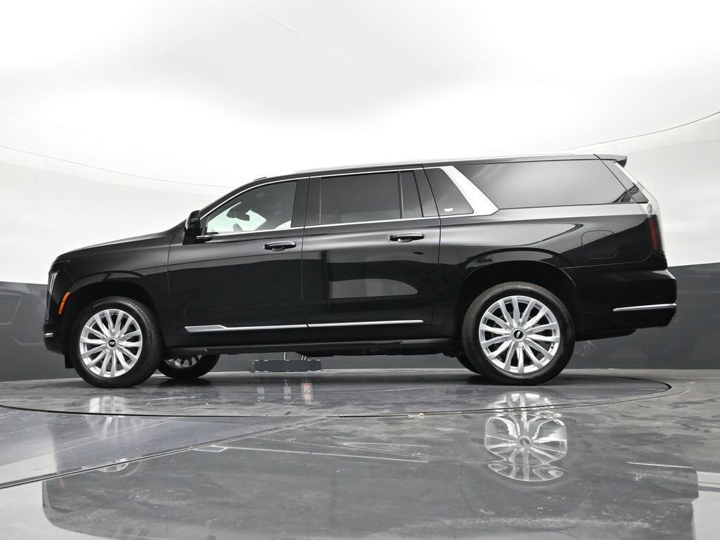 2025 Cadillac Escalade ESV Luxury