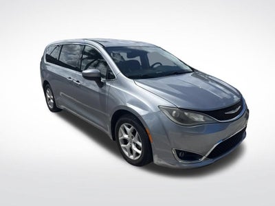 2017 Chrysler Pacifica Touring Plus