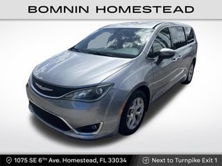 2017 Chrysler Pacifica Touring Plus