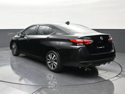 2021 Nissan Versa SV Xtronic CVT