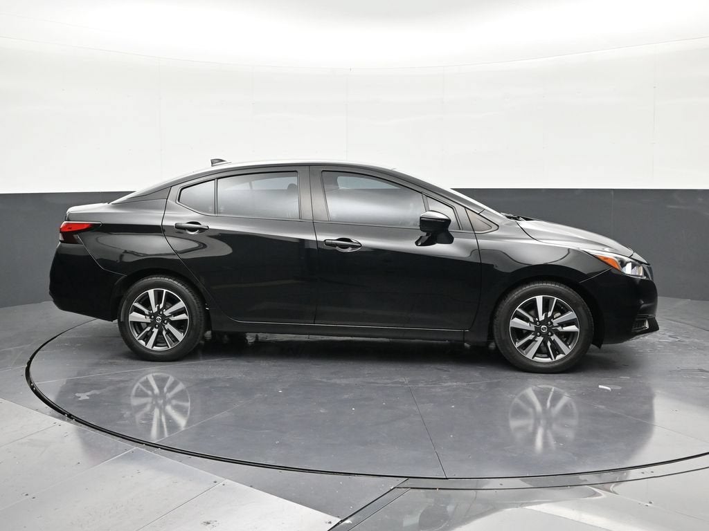 2021 Nissan Versa SV Xtronic CVT