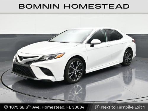 2020 Toyota Camry SE