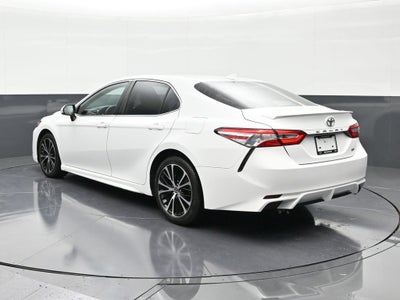 2020 Toyota Camry SE