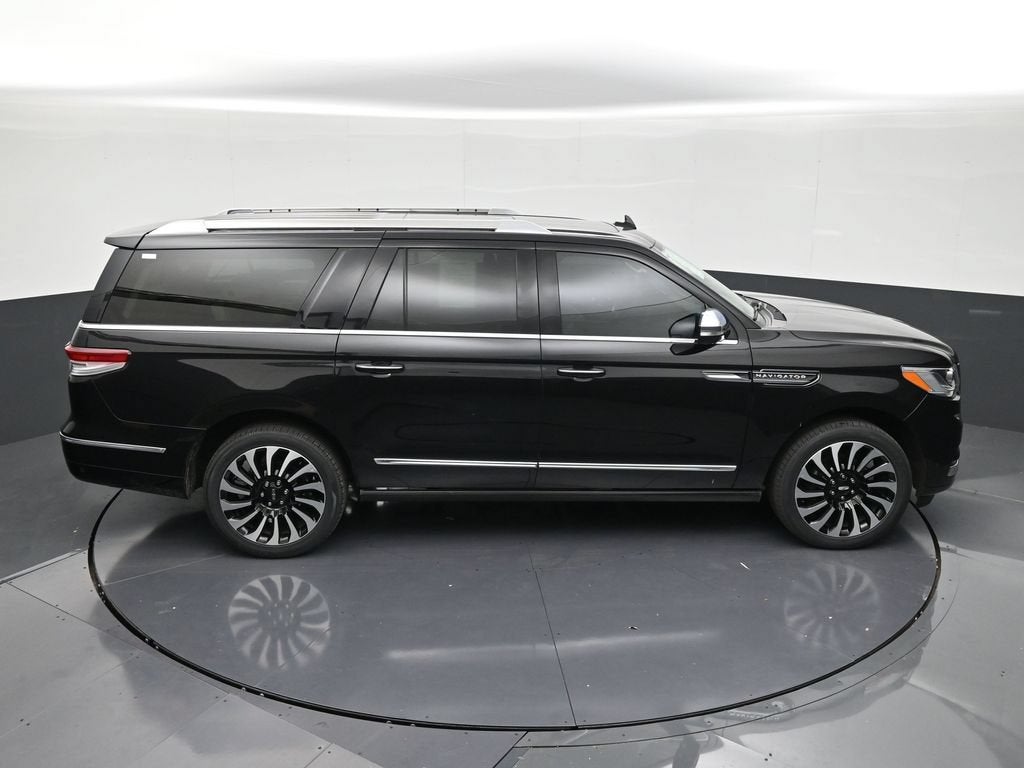 2024 Lincoln Navigator L Black Label