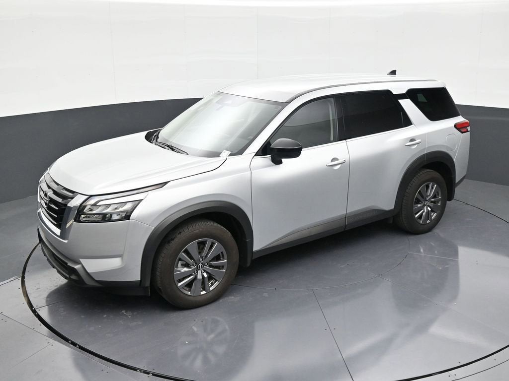2025 Nissan Pathfinder S