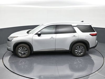 2025 Nissan Pathfinder S