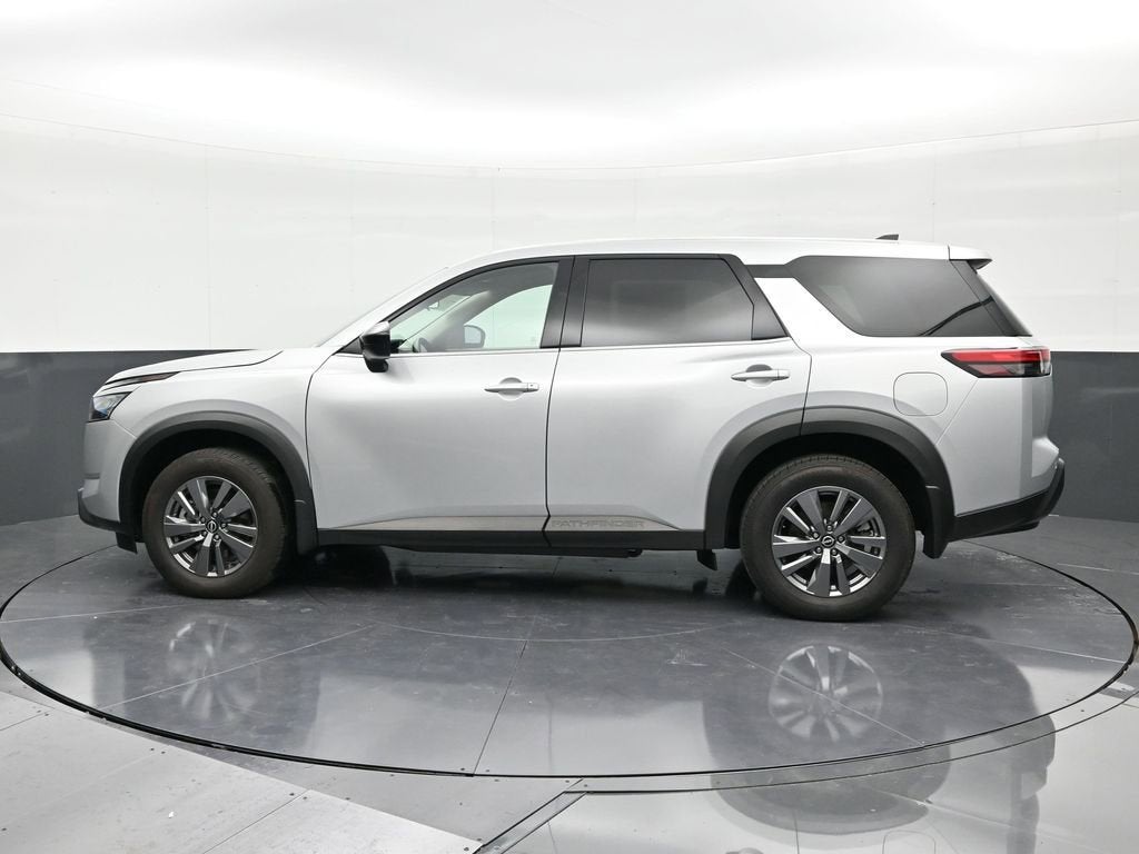 2025 Nissan Pathfinder S