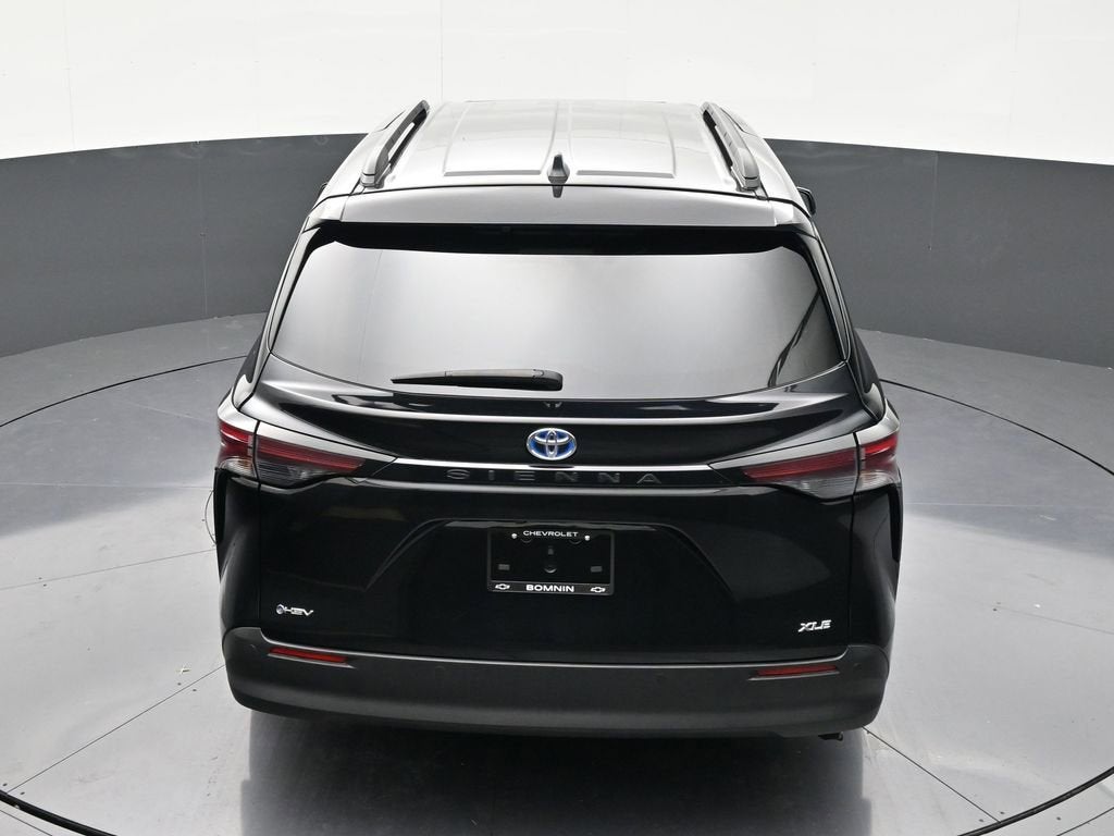 2025 Toyota Sienna XLE