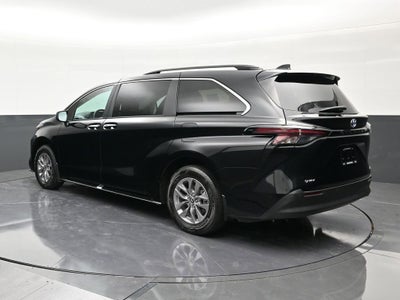 2025 Toyota Sienna XLE