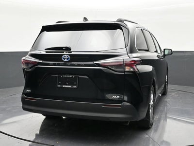 2025 Toyota Sienna XLE