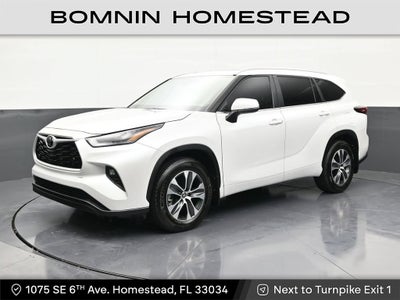 2025 Toyota Highlander XLE